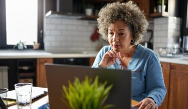 Thousands of mothers to miss out on millions in state pension payments in 'hammer blow'