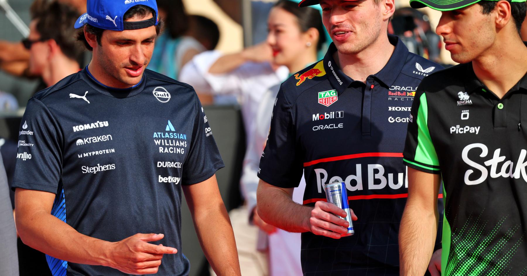 Carlos Sainz reveals F1 future as Max Verstappen exit rumours intensify