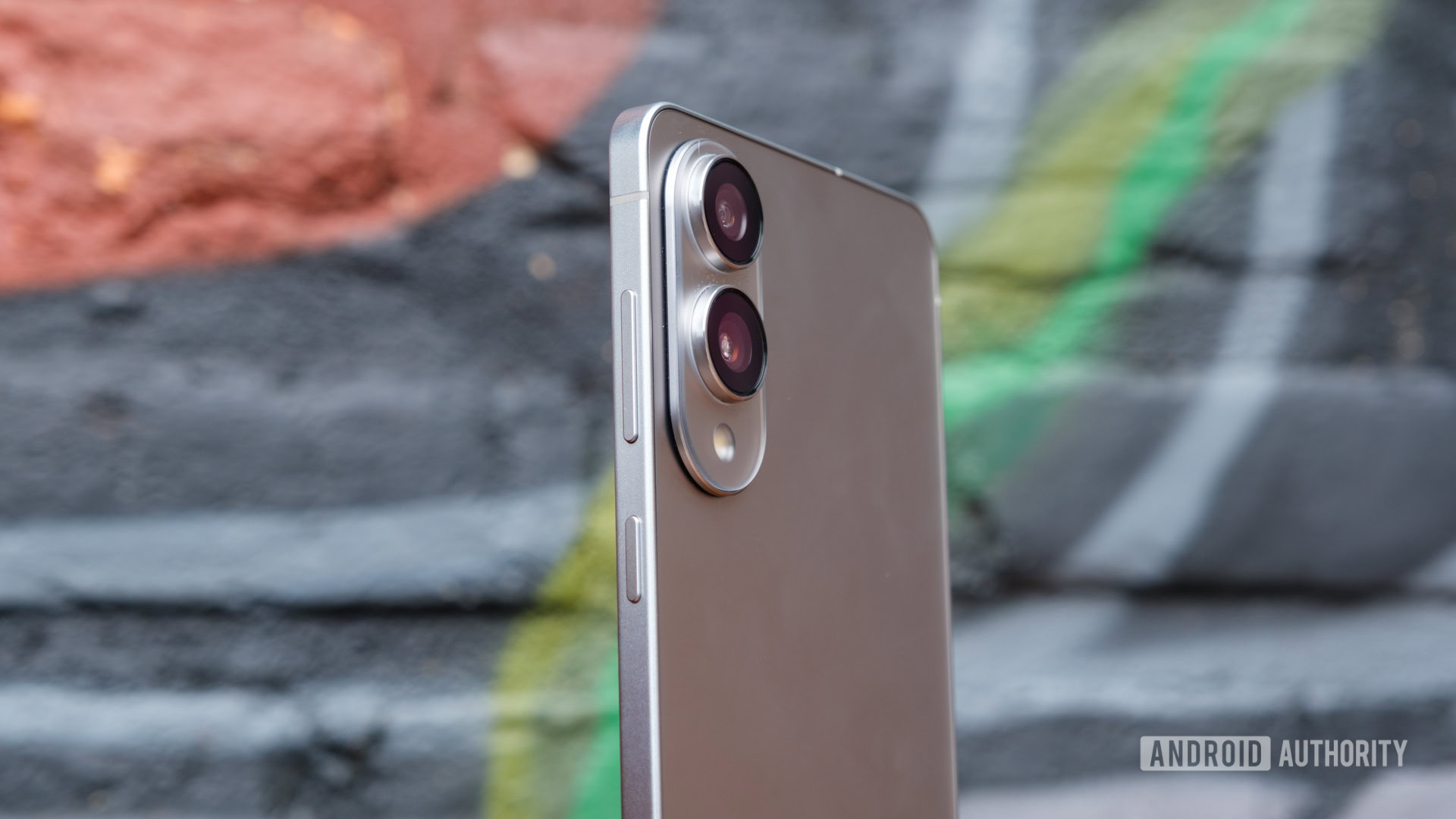 Samsung Galaxy S25 Edge thickness