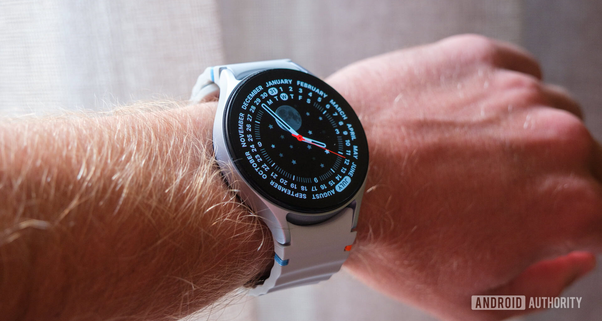 Samsung Galaxy Watch 7 face on wrist