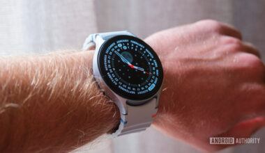 Samsung Galaxy Watch 7 face on wrist