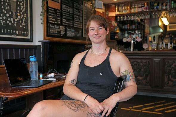 WEST COUNTRY TOWNS  - SEE SARAH BARLTROP FEATURES  TOTNES  SARAH MASSEY
