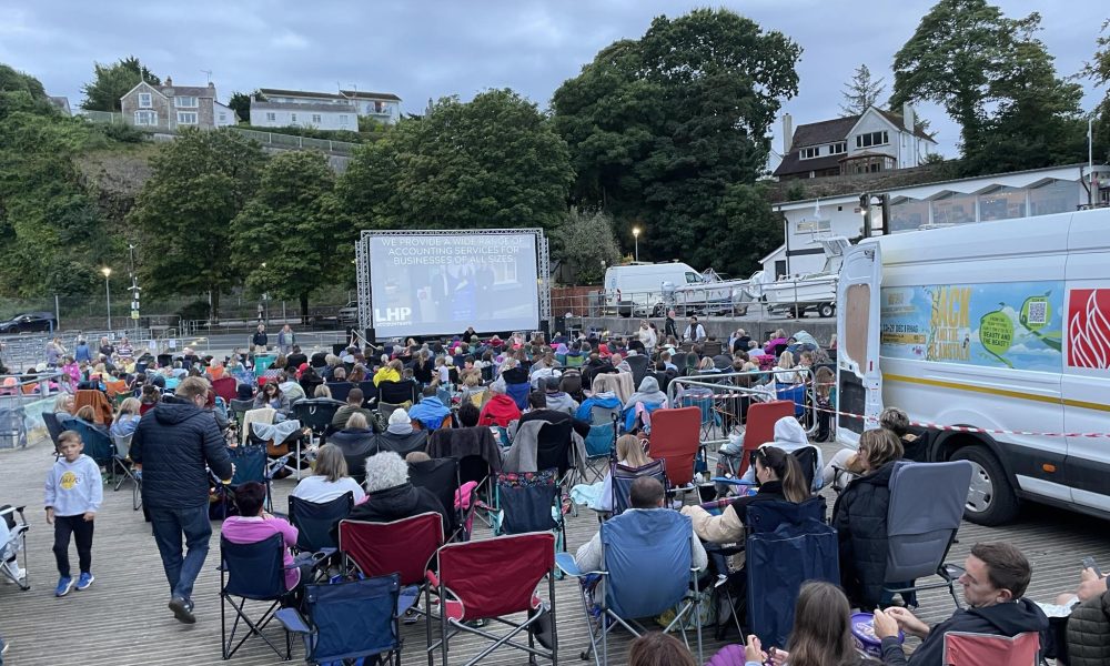 Sunset Cinema returns for 2025 with open-air screenings across west Wales – The Pembrokeshire Herald