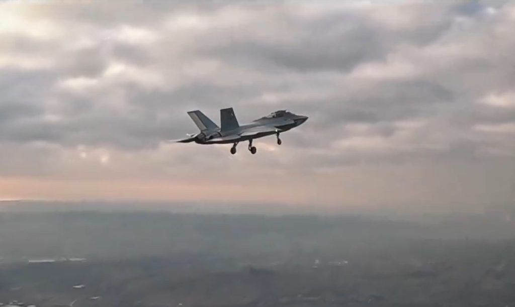 In another military-industrial file, Turkey’s naval ambitions are taking a decisive turn with the confirmation by the Turkish Presidency of Defense Industries to move forward with a joint project with Spain to develop a 300-meter-long aircraft carrier, according to the Istanbul-based newspaper “Daily Sabah.”