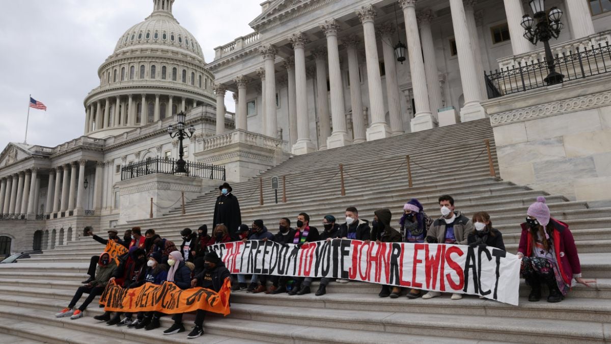 US protests against Trump, German leader in UK and more... Headlines Today – Firstpost