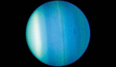 Image of Uranus from the Hubble Space Telescope shows bands and a new dark spot in Uranus' atmosphere. (Credit :  NASA/Space Telescope Science Institute)
