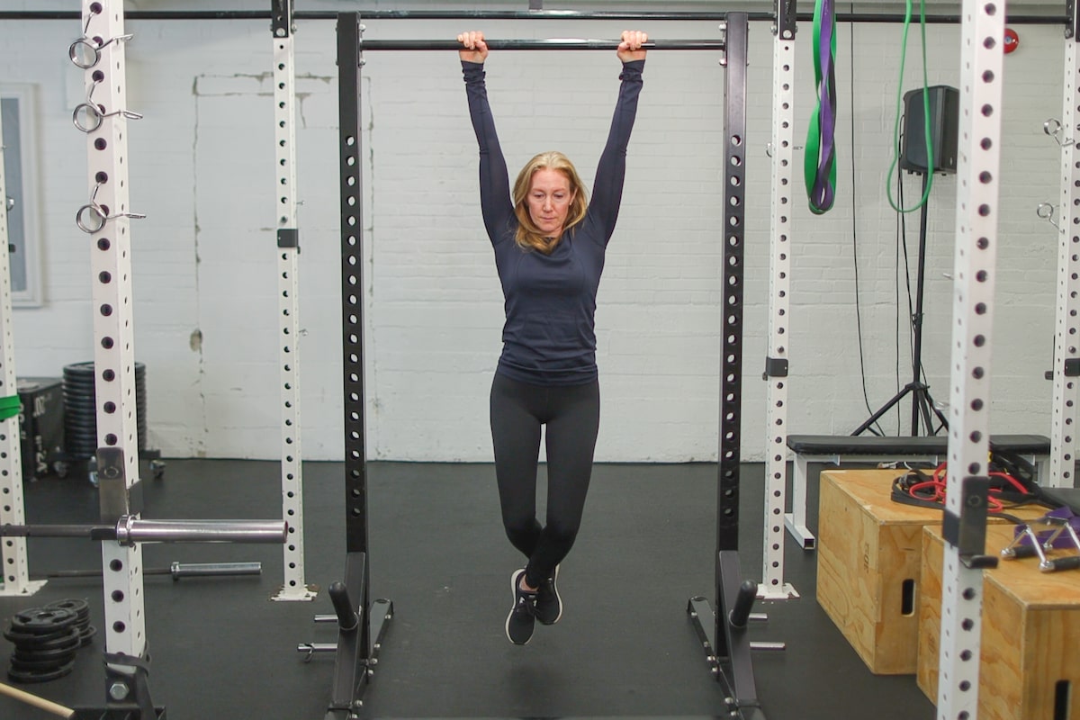 How to do a pull up: Try this 10-week exercise program to improve posture and grip strength