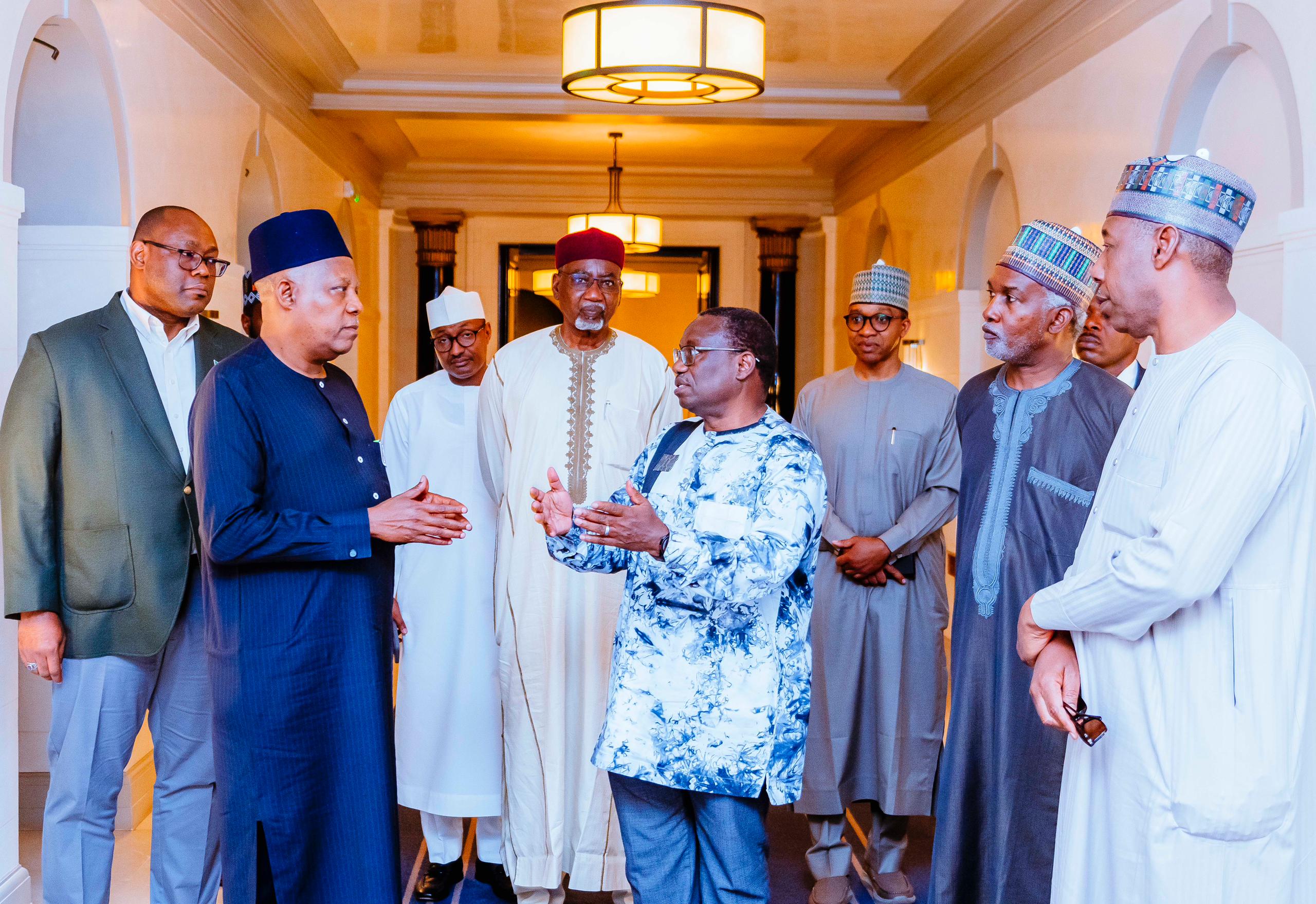 Vice President Kashim Shettima, upon arrival in London, met with and condoled with the family of the late former President Muhammadu Buhari in London.