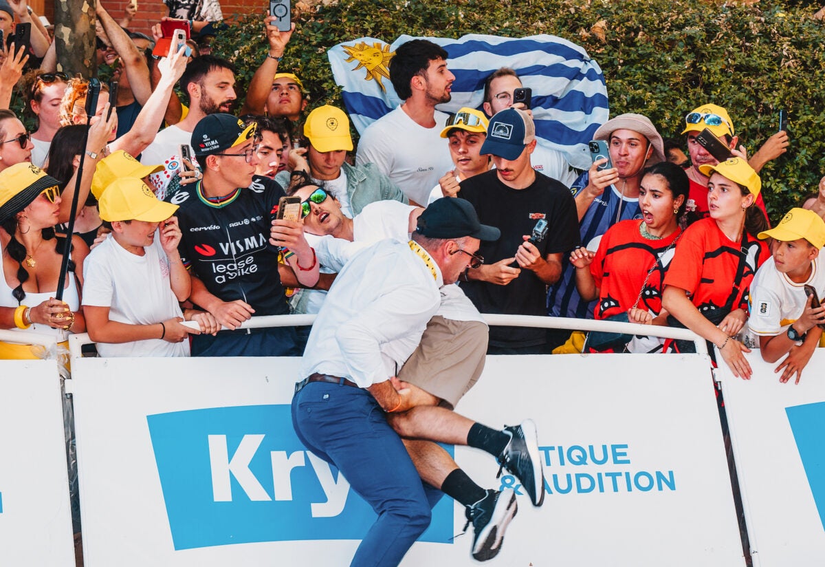 Anti-Israel Protester Disrupts Final Sprint at Tour de France