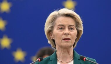 EU to push for deal ahead of Trump deadline on tariffs, says Von der Leyen – The Irish Times