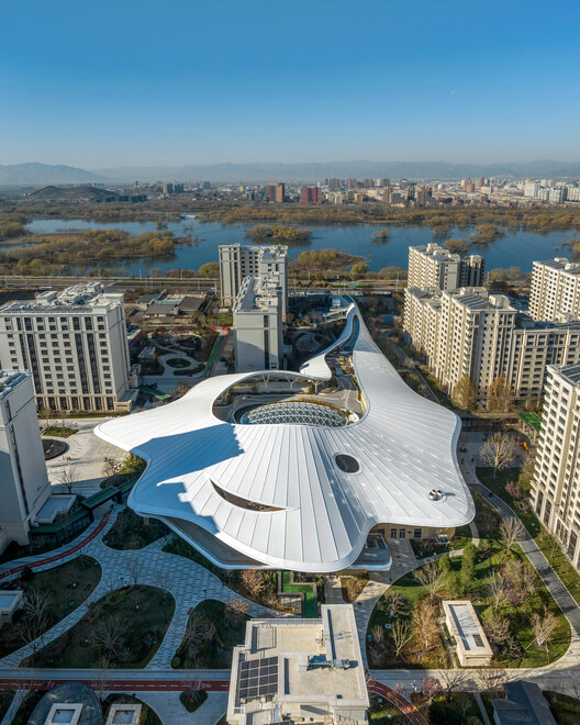 Activity Center of Taikang Community Yan Garden / Sunlay Design Group + Fangwei Architect - Exterior Photography, Cityscape