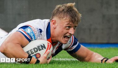 Jayden Myers diving to score