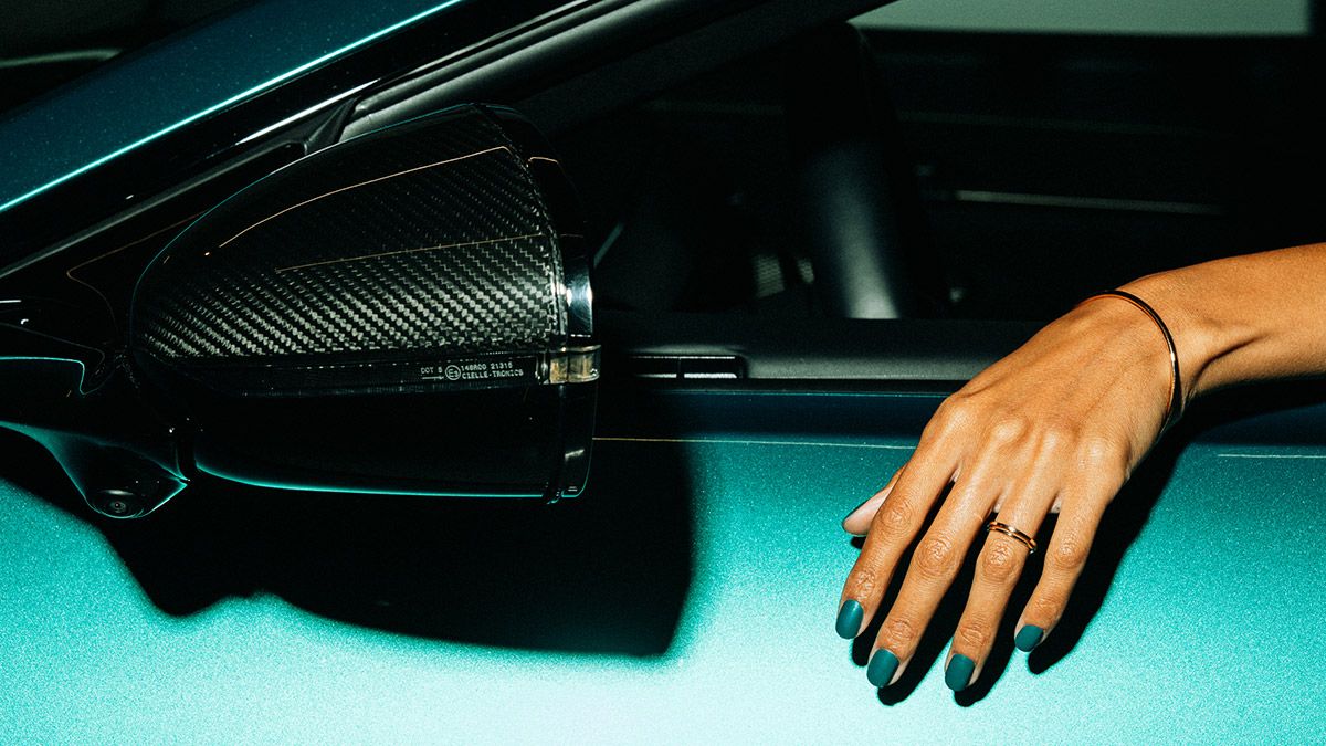 Can beauty help this F1 team sway female fans?