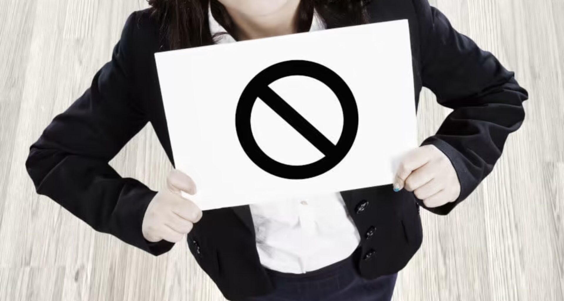 ASIC bans 2 advisers over inappropriate advice