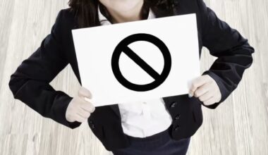 ASIC bans 2 advisers over inappropriate advice