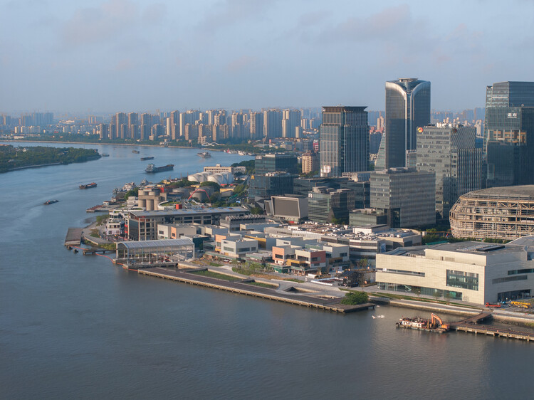 From Expansion to Enhancement: Shanghai's Urban Development Framework - Image 1 of 33