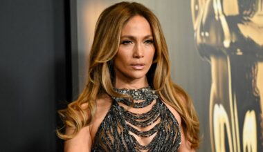 Jennifer Lopez looks incredible in tiny bikini as she enjoys lavish getaway
