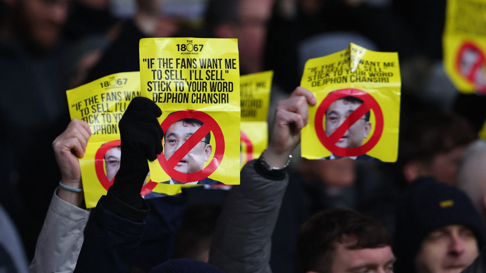 Protesting Sheffield Wednesday fans