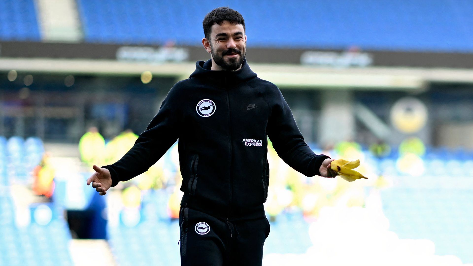 Eiran Cashin of Brighton and Hove Albion