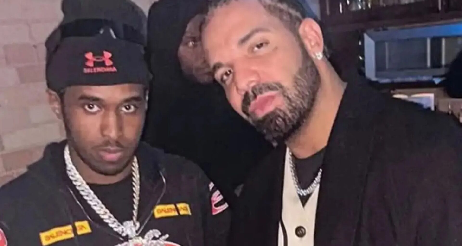 Drake’s rapper pal stabbed in London after superstar performs as horror vid shows crowd attack car & smash windscreen – The US Sun