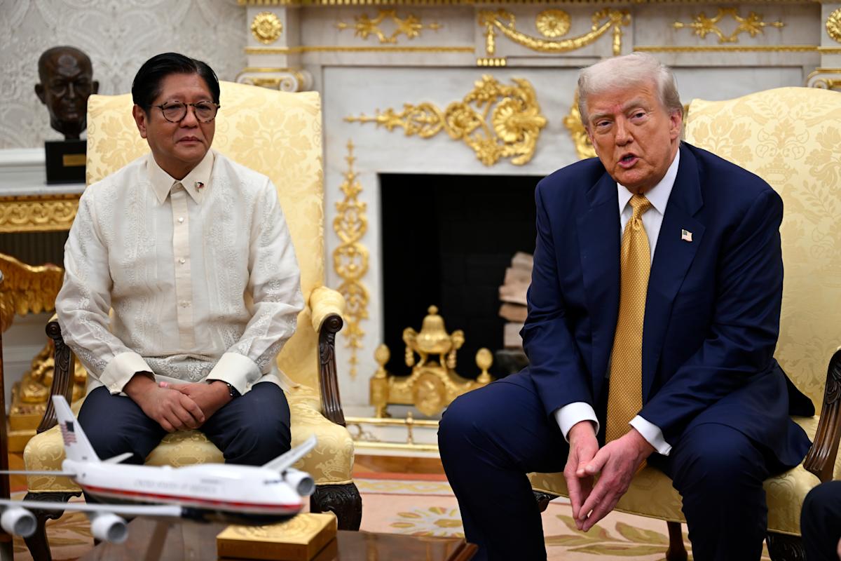 Stocks tests fresh highs as Trump strikes trade deals with Japan, the Philippines and Indonesia