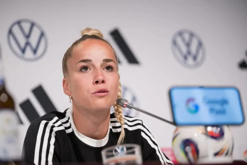 Germany's Giulia Gwinn speaks during the team's press conference ahead of Friday's UEFA Women's Euro 2025 soccer match against Poland. Sebastian Christoph Gollnow/dpa