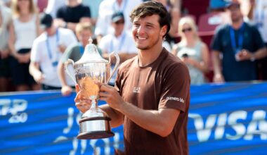 Luciano Darderi downs Jesper de Jong in Bastad final | ATP Tour