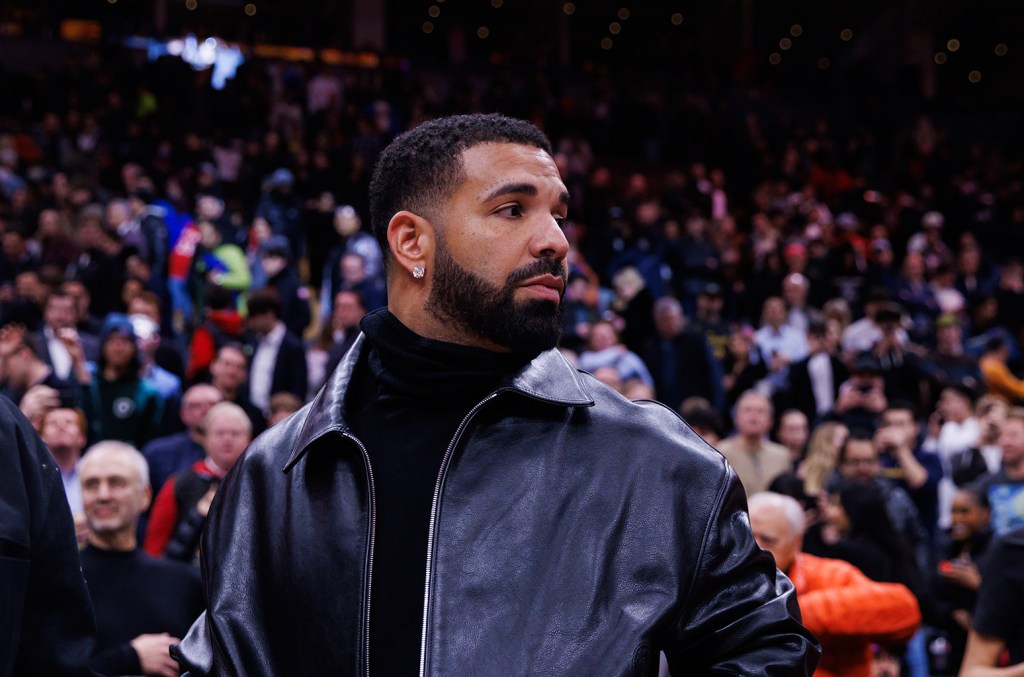 Drake Wants to Fly Streamers Out to London's Wireless Festival
