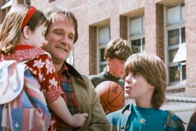 20th Century Fox Robin Williams and Matthew Lawrence in 'Mrs. Doubtfire'