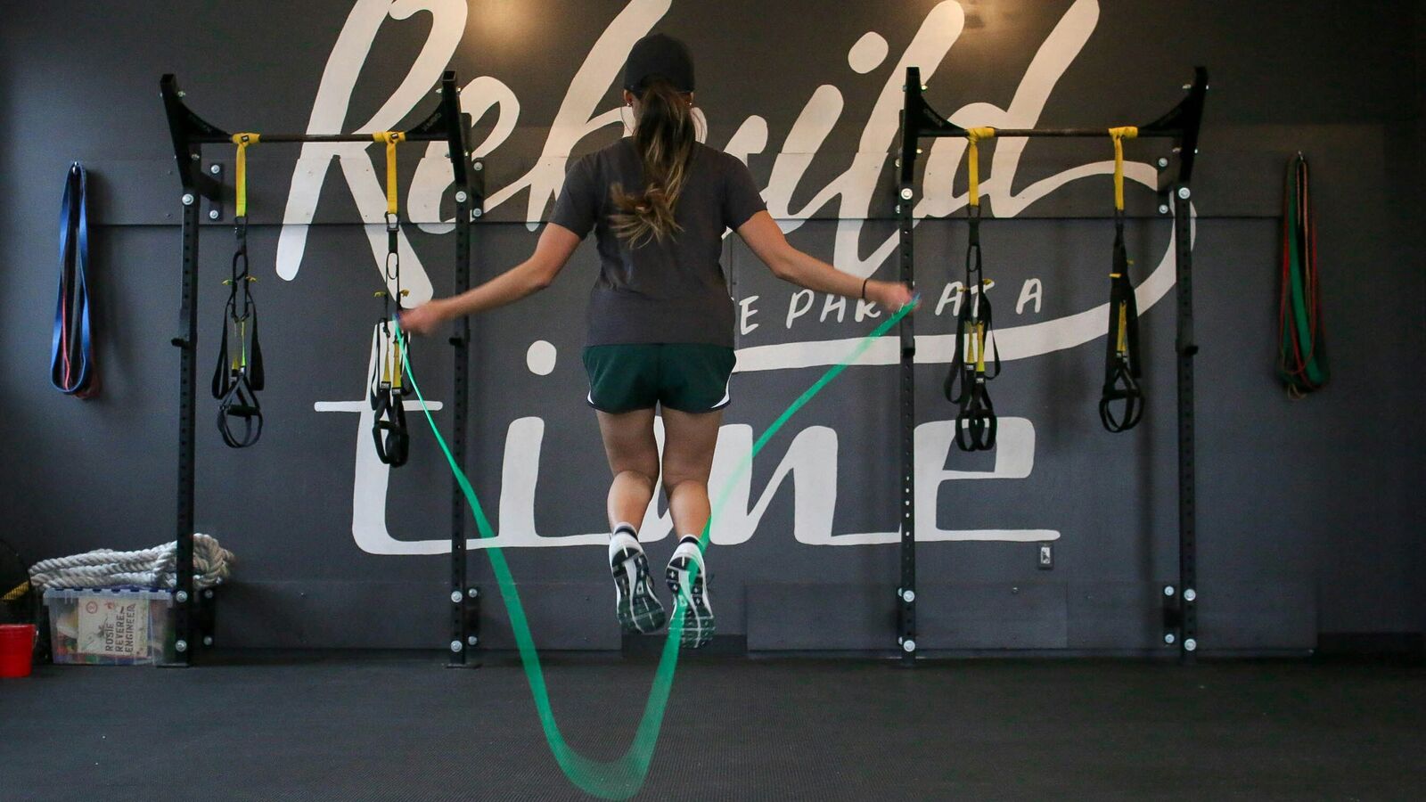 Don’t have time to workout? It’s time you picked the skipping rope
