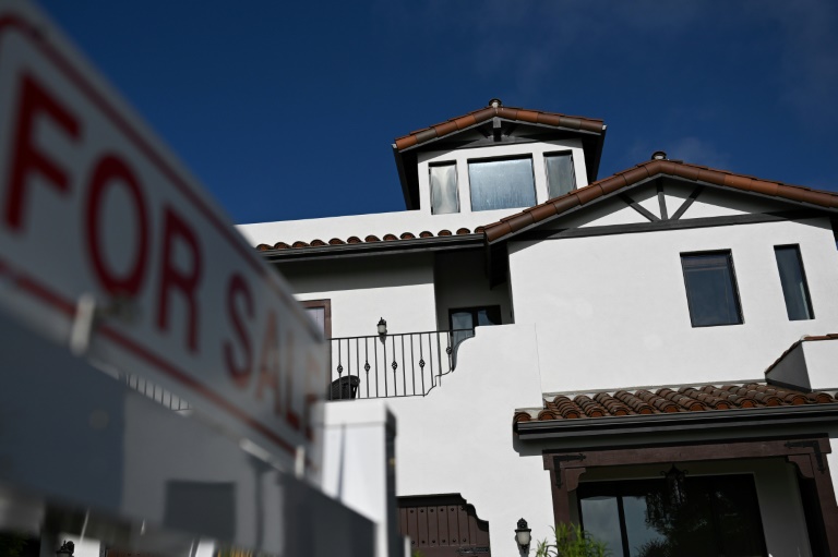US existing home sales dip to 9-month low on high costs