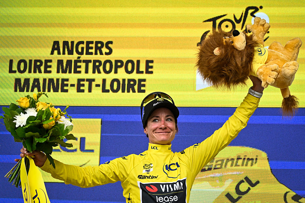 Marianne Vos reclaims yellow on stage 3 at the Tour de France