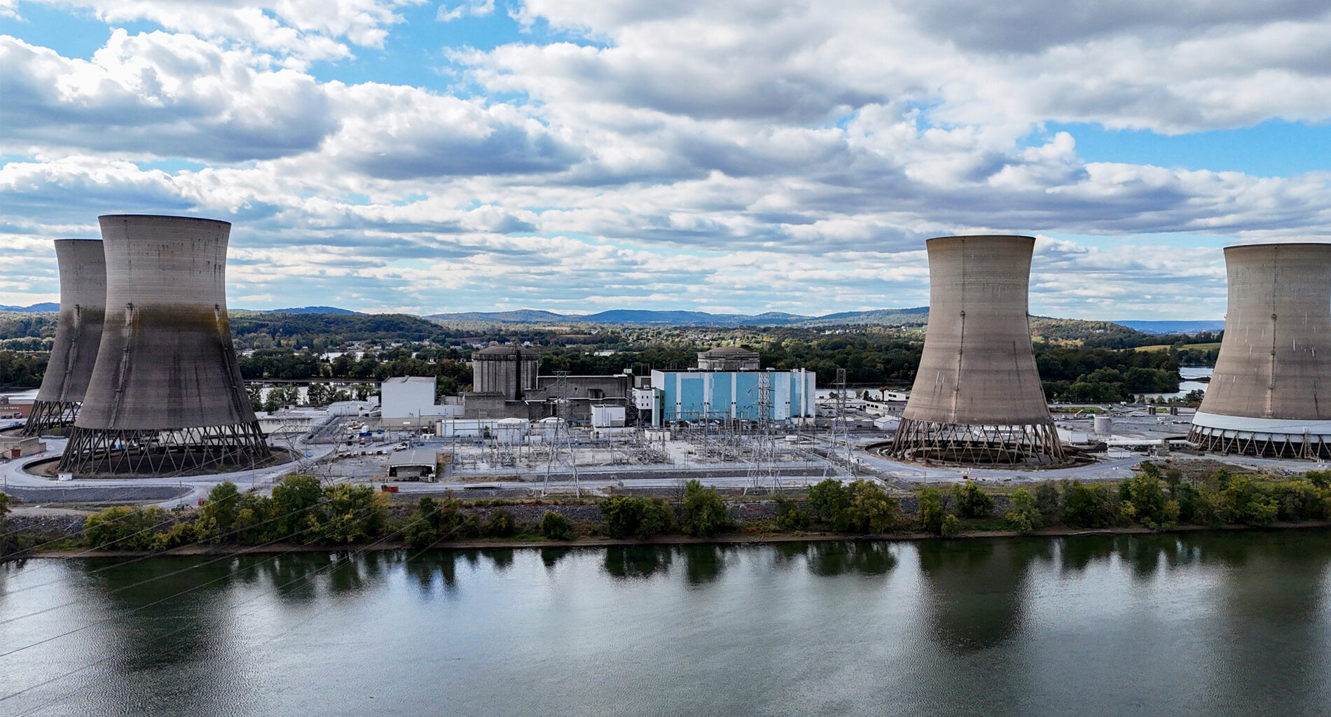Three mile power plant being converted to run datacenters.
