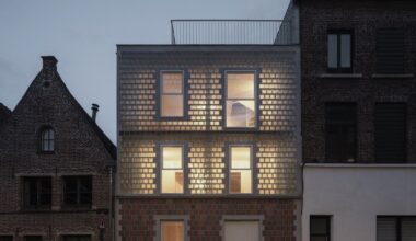 delmulle delmulle's amsterdam house shifts from terracotta to glass