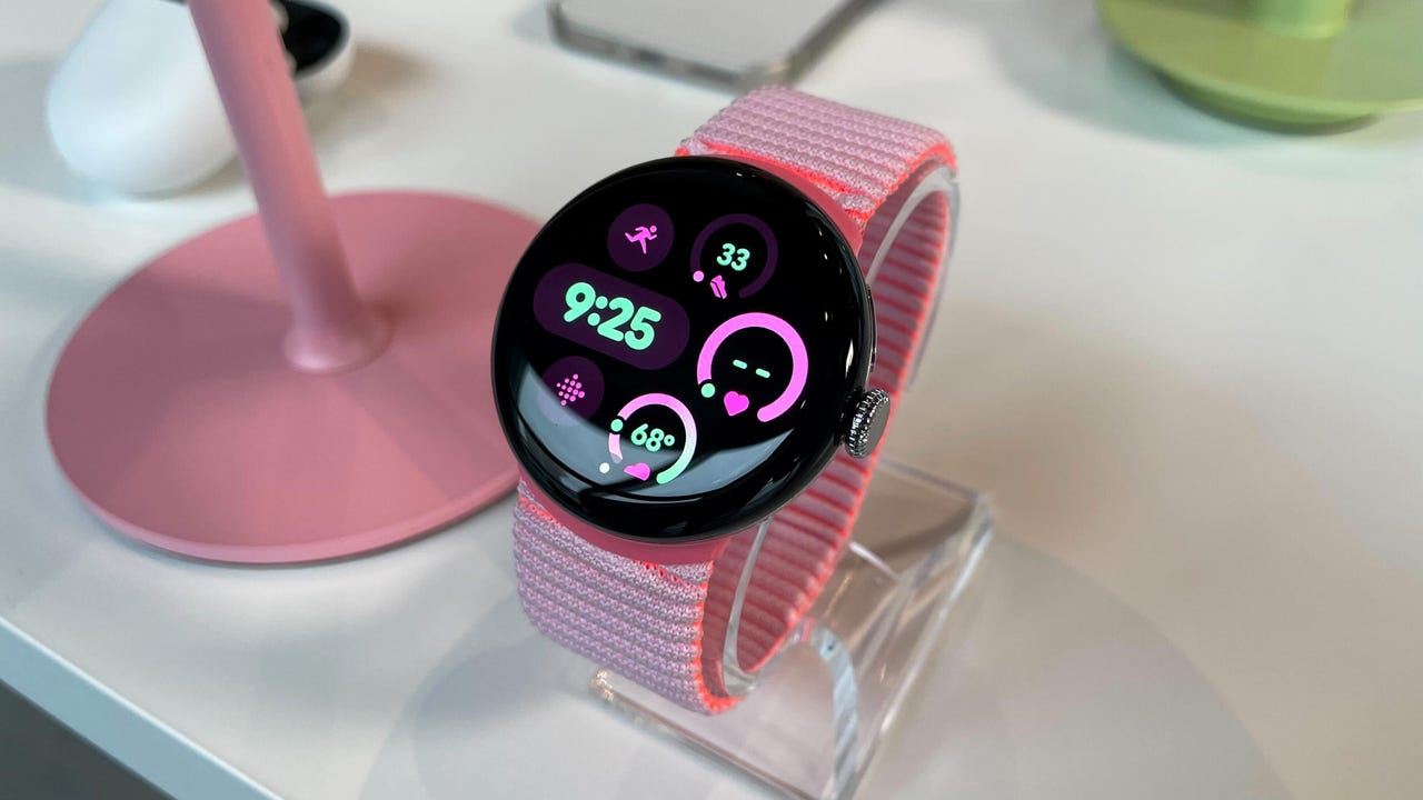 Google Pixel Watch 3 in pink