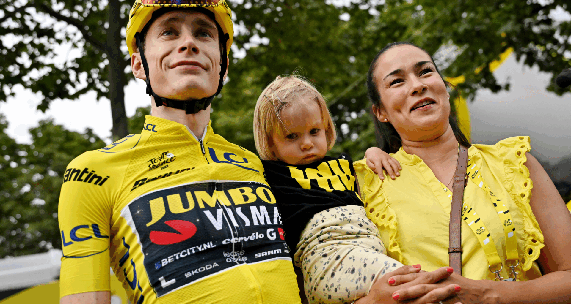 Jonas Vingegaard and his wife Trine