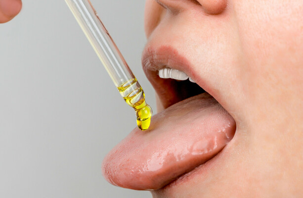 Doctors' names used in fake online ads for bogus products, like oral weight loss drops - The Journal