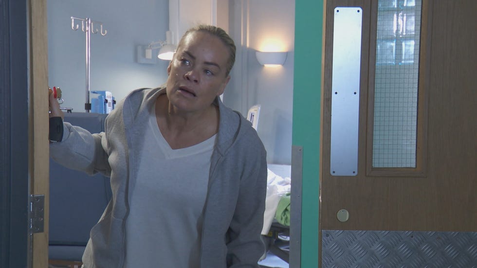 grace black, hollyoaks