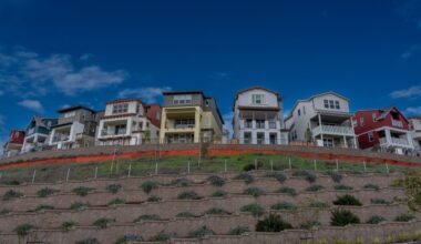 The Toll Brothers Twin Oaks new build housing community