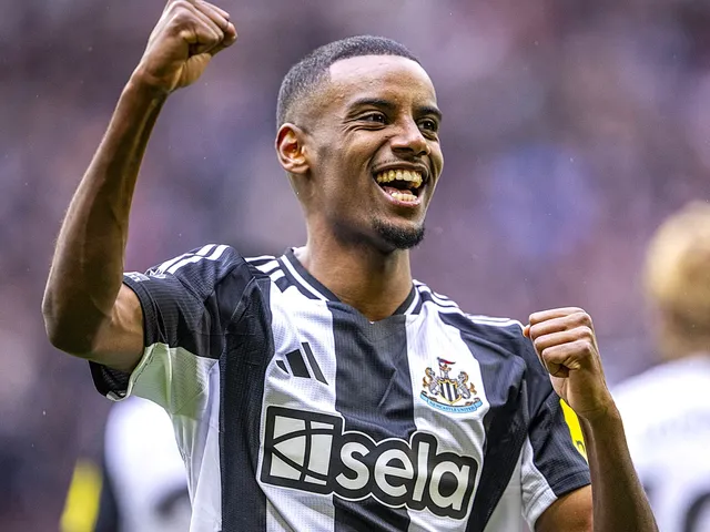 Liverpool transfer news: Alexander Isak ‘agrees personal terms’ as Eddie Howe’s fresh update is a concern for Newcastle