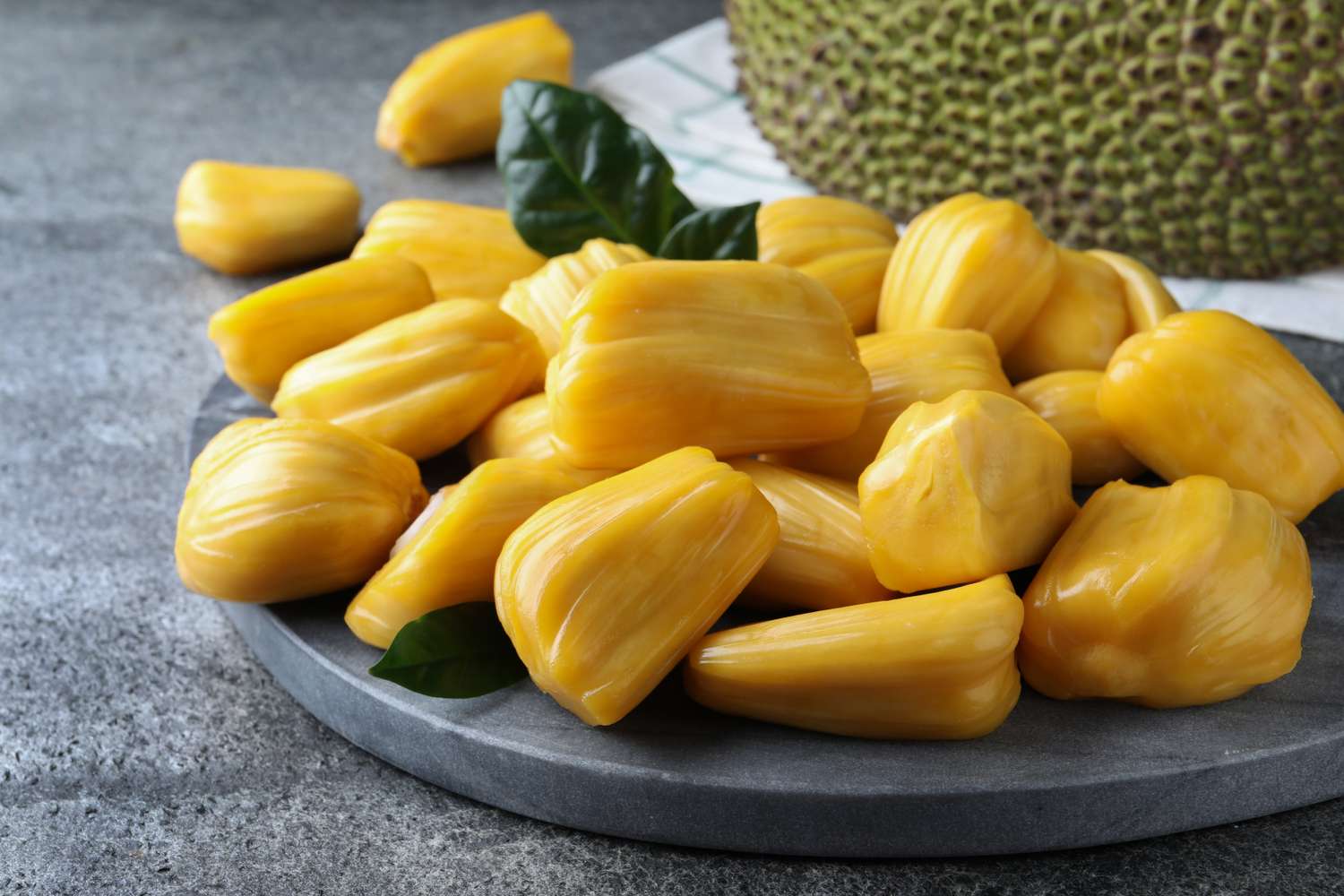 7 of the Best Fruits With Protein