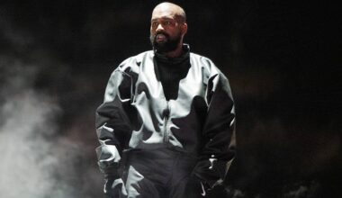 Kanye West fans in Shanghai chant for refund after erratic gig