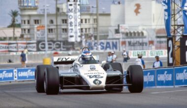 Williams runs iconic FW08 alongside FW47 at Grove factory festival