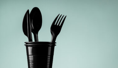 The Eco-Friendly Alternative To Plastic Utensils That Won't Fill You With Microplastics