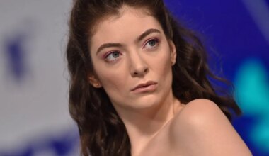 Lorde in Bikini "Had a Week Off" — Celebwell