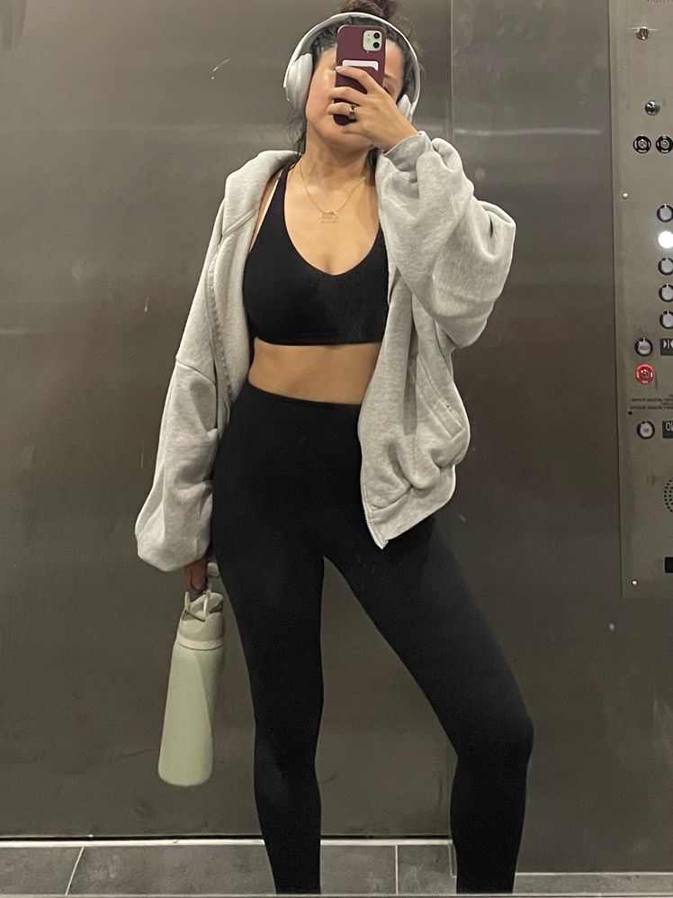 Jenifer Calle testing Lululemon Align No Line High Rise Pant 25"