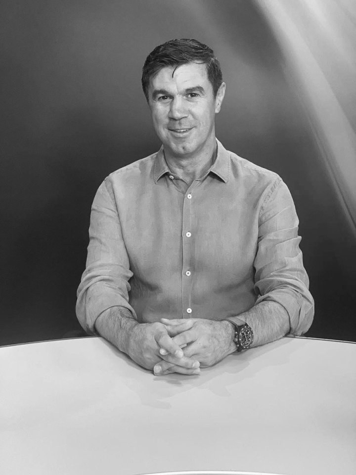 Black and white headshot of Mihai Leu.
