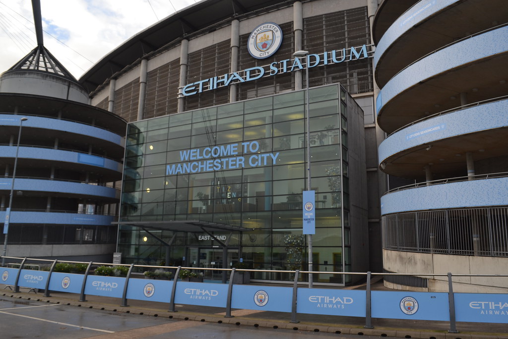Must-see iconic Oasis locations in Manchester.