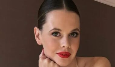 Hollywood star’s ‘nepo-niece’ begs for a job and admits she’s unemployed after ‘stupid’ decision to move to London