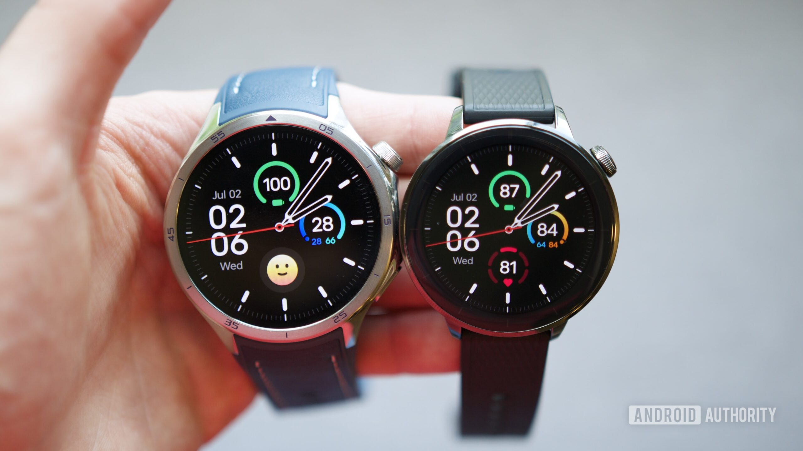 The OnePlus Watch 3 (43mm) next to the regular OnePlus Watch 3.
